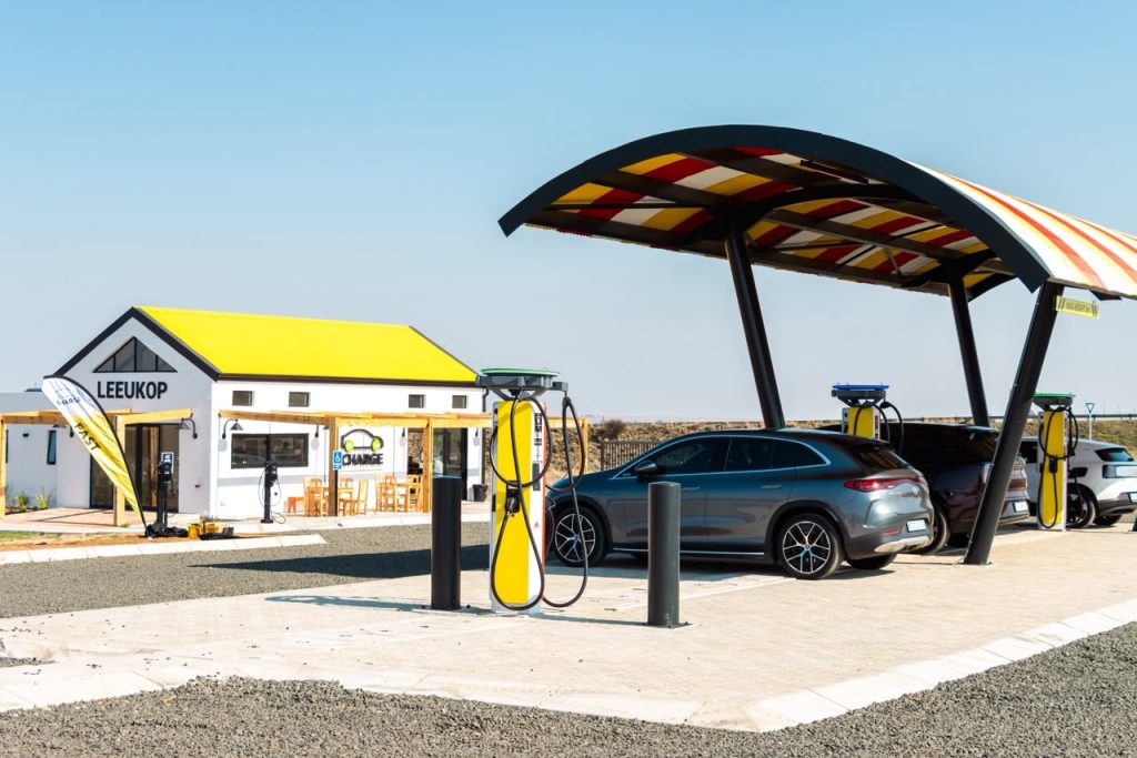 Electric Vehicle charging station CHARGE N3 Roadside at Leeukop Padstal